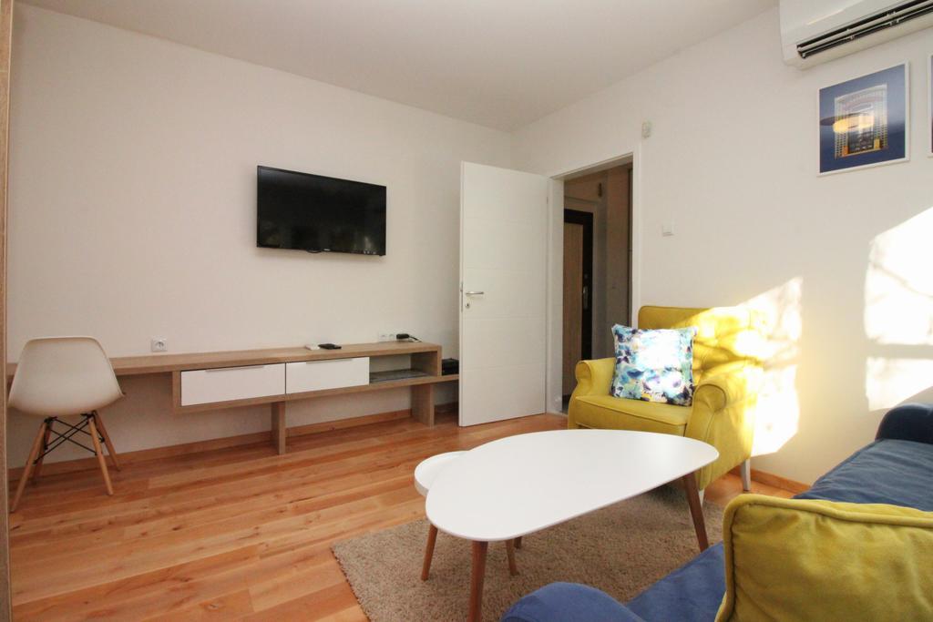 Appartement Kosevo 6 *